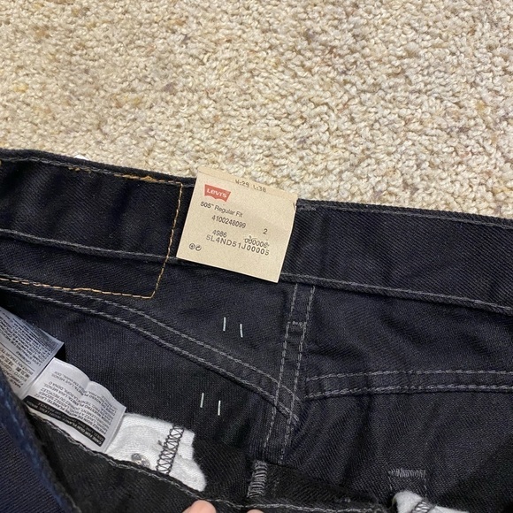 NWT Levi’s 505 Straight Leg Jeans - Picture 6 of 10